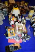 MIXED LOT VARIOUS COLLECTABLE PENGUIN ORNAMENTS