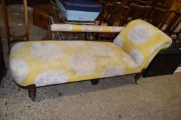 VICTORIAN CHAISE LONGUE (REQUIRING RE-UPHOLSTERY), 190CM WIDE