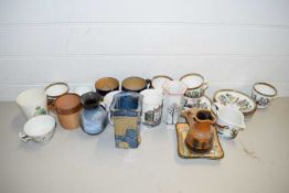 MIXED LOT OF CERAMICS TO INCLUDE TWO DOULTON COMMEMORATIVE MUGS (A/F) AND VARIOUS OTHER MUGS AND TEA