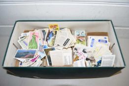 SHOE BOX CONTAINING PRINCIPALLY BROOKE BOND AND LYONS MAID CARDS