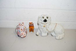 MIXED LOT STAFFORDSHIRE DOGS, MODERN IMARI RABBIT AND A FURTHER MODEL HAMSTER (3)