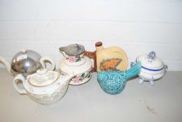 MIXED LOT OF CERAMICS TO INCLUDE A 19TH CENTURY GILT DECORATED TEA POT, PEWTER LIDDED JUG, SMALL