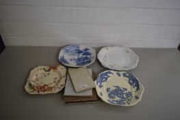 MIXED LOT VARIOUS DECORATED PLATES, SMALL PICTURE FRAMES ETC