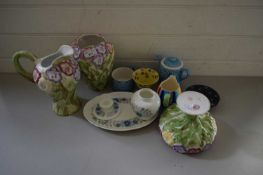 MIXED LOT VARIOUS FLORAL DECORATED CERAMICS TO INCLUDE PANSY PATTERN, WEDGWOOD AND OTHERS