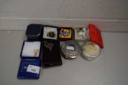 QUANTITY OF JEWELLERY BOXES, SILVER METAL COMPACT WITH EGYPTIAN SCENE ETC