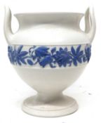 Large 19th century Wedgwood two-handled jar and cover with a blue floral design (cover a/f)
