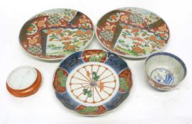 Group of Japanese porcelains including two with Imari designs, further Areta style plate and bowl