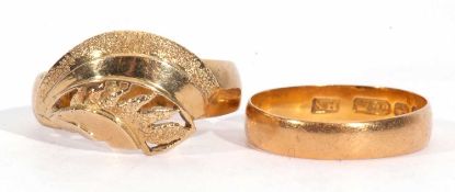 Mixed Lot: 22ct gold wedding ring of plain polished design, Birmingham 1897, 2.0gms, together with a