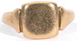 Antique 18ct gold signet ring, the shaped square panel with engraved detail partially removed, verso