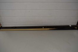 E J RILEY LTD MAKERS ACCRINGTON 'THE RILEY PRIZE CUE' WITH METAL CARRYING CASE
