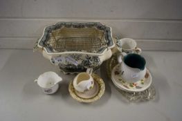MIXED LOT ASSORTED CERAMICS TO INCLUDE AN ASCOT PATTERN TUREEN, PLUS FURTHER CERAMICS AND GLASS