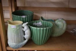 MIXED LOT CERAMICS TO INCLUDE SHORTER & SONS SHELL SHAPED VASE, SYLVAC JUG PLUS FURTHER PLANTERS (