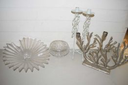 MIXED LOT COMPRISING MODERN BRANCH FORMED METAL CANDELABRA, FURTHER PAIR OF METAL CANDLESTICKS,