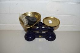 PAIR OF IRON AND BRASS KITCHEN SCALES WITH WEIGHTS
