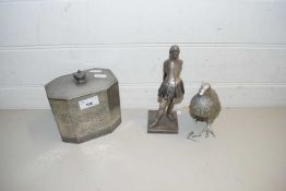 MIXED LOT COMPRISING A CAST METAL FIGURINE MARKED TO REVERSE 'RAC' TOGETHER WITH A PEWTER TEA
