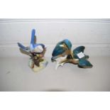 AN ENS MODEL OF TWO KINGFISHERS TOGETHER WITH A FURTHER CROWN DERBY MODEL OF TWO BIRDS (2)