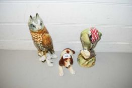 MIXED LOT COMPRISING A ROYAL DOULTON MODEL SPANIEL, A KARL ENS MODEL OF AN OWL AND A BESWICK MODEL