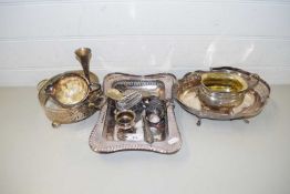 MIXED LOT VARIOUS SILVER PLATED WARES TO INCLUDE SERVING DISHES, SUGAR BASIN, TABLE LIGHTER, VARIOUS