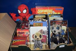 BOX OF MIXED ITEMS TO INCLUDE 'COMPARE THE MARKET' MEERKAT, SPIDERMAN TOY, SUPERMAN MUG AND OTHER