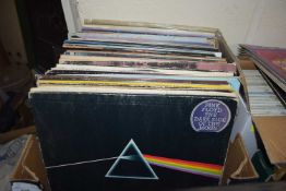 BOX OF MIXED RECORDS TO INCLUDE PINK FLOYD