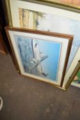 MIXED LOT : MODERN PRINTS AND PICTURE FRAMES PLUS A SMALL WATERCOLOUR OF A RURAL VIEW