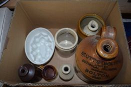 BOX OF MIXED ITEMS TO INCLUDE SCOTTS OF BOLTON STONEWARE FLAGON, JELLY MOULDS AND OTHER STONEWARE