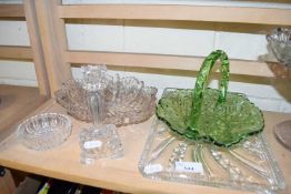 MIXED LOT : VARIOUS GLASS BOWLS, CANDLESTICKS, DRESSING TABLE TRAY ETC