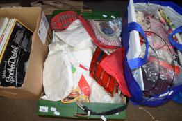 BOX OF MIXED ITEMS TO INCLUDE QUILT COVER, CUSHION COVERS ETC