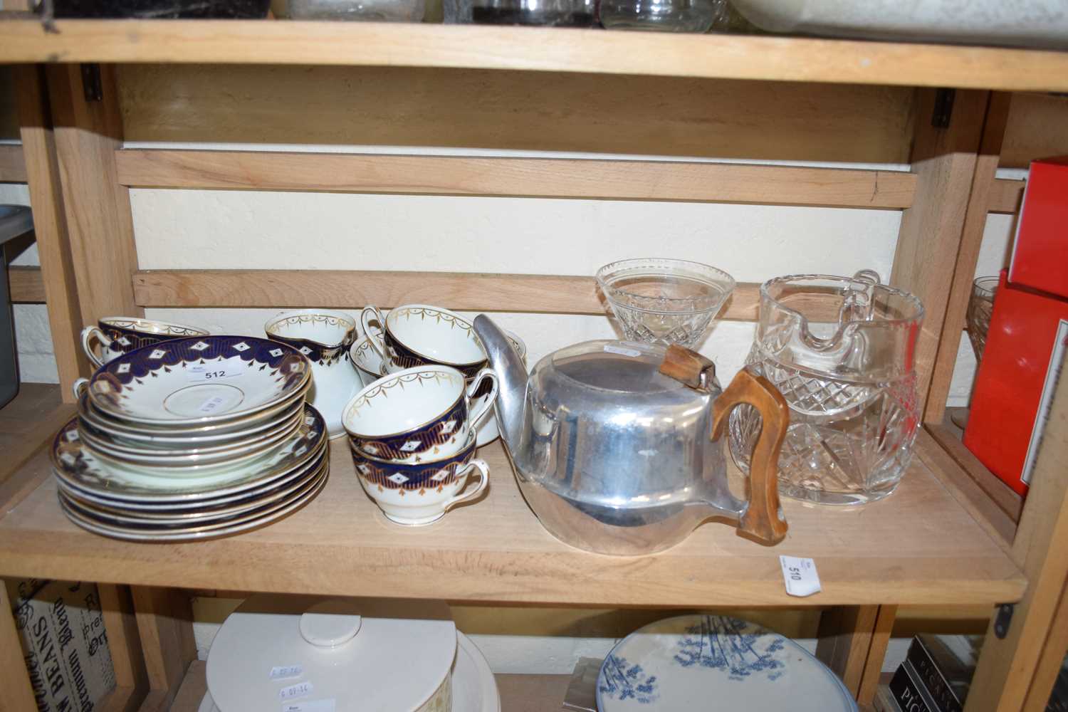 MIXED LOT : PICQUOT TEA POT PLUS VARIOUS BLUE DECORATED TEA WARES, GLASS JUG ETC