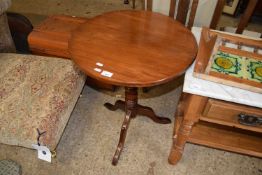 MAHOGANY TRIPOD BASED WINE TABLE WITH CIRCULAR TOP ON TURNED COLUMN