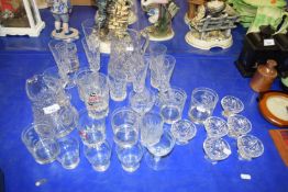 COLLECTION OF VARIOUS 20TH CENTURY CLEAR DRINKING GLASSES, GLASS JUGS AND OTHER ITEMS