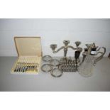 MIXED LOT VARIOUS SILVER PLATED WARES TO INCLUDE CANDELABRA, TOAST RACK, VASES, FISH CUTLERY ETC