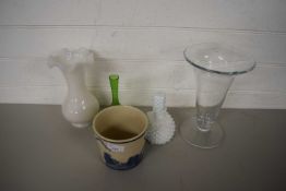 MIXED LOT : GLASS VASES, SMALL MODERN DELFT JARDINIERE ETC