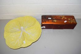 LACQUERED ORIENTAL BOX TOGETHER WITH A LEAF FORMED HORS D'OEUVRES DISH