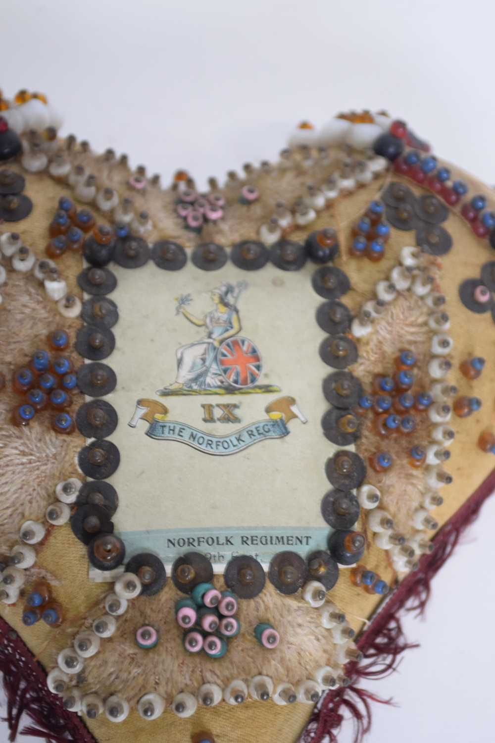 Royal Norfolk Regiment heart formed sweetheart pin cushion, 17cm long - Image 3 of 3