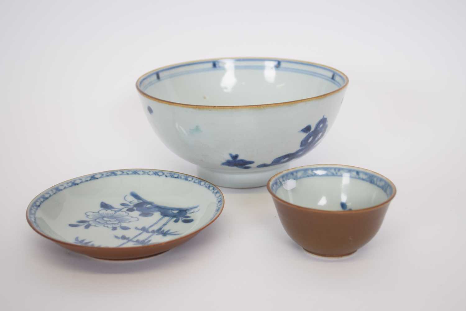 Chinese porcelain Nanking Cargo tea bowl and saucer with Christies sticker to base and further - Image 4 of 5