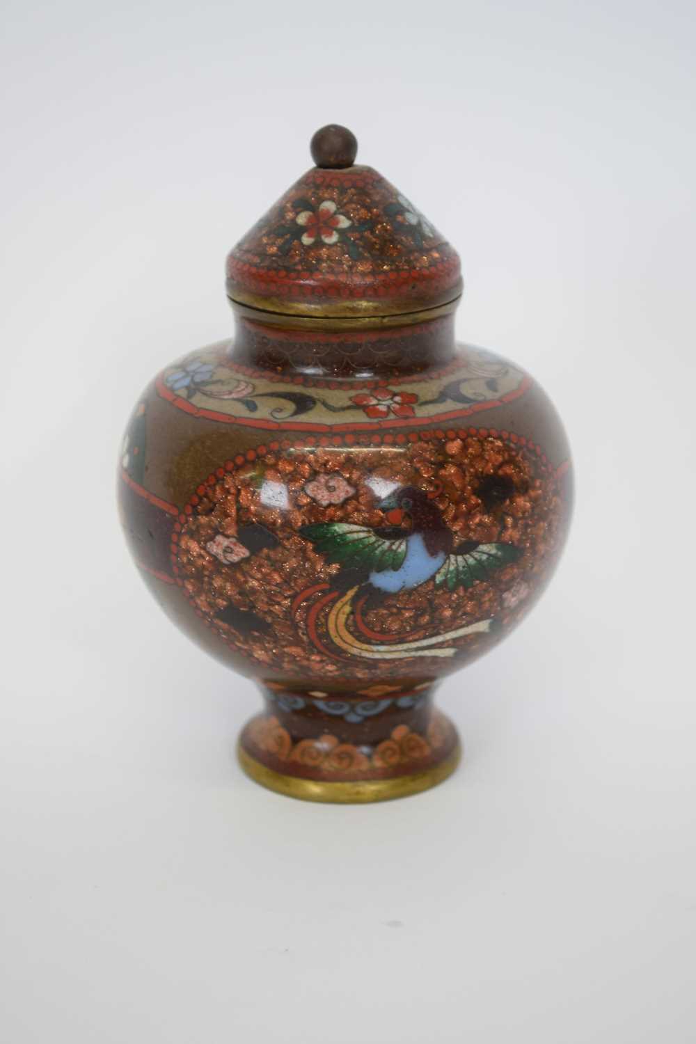 Japanese cloisonne small vase and cover - Image 4 of 4