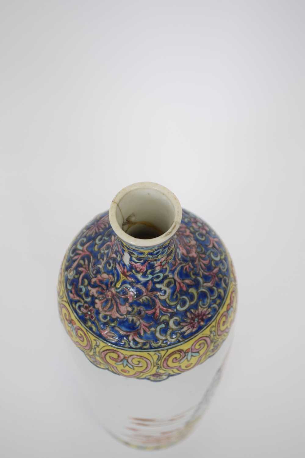 Chinese polychrome vase, Republican period, decorated with Chinese figures amongst clouds, the - Image 6 of 6