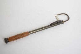 Wooden handled steel fishing gaff, 39cm long