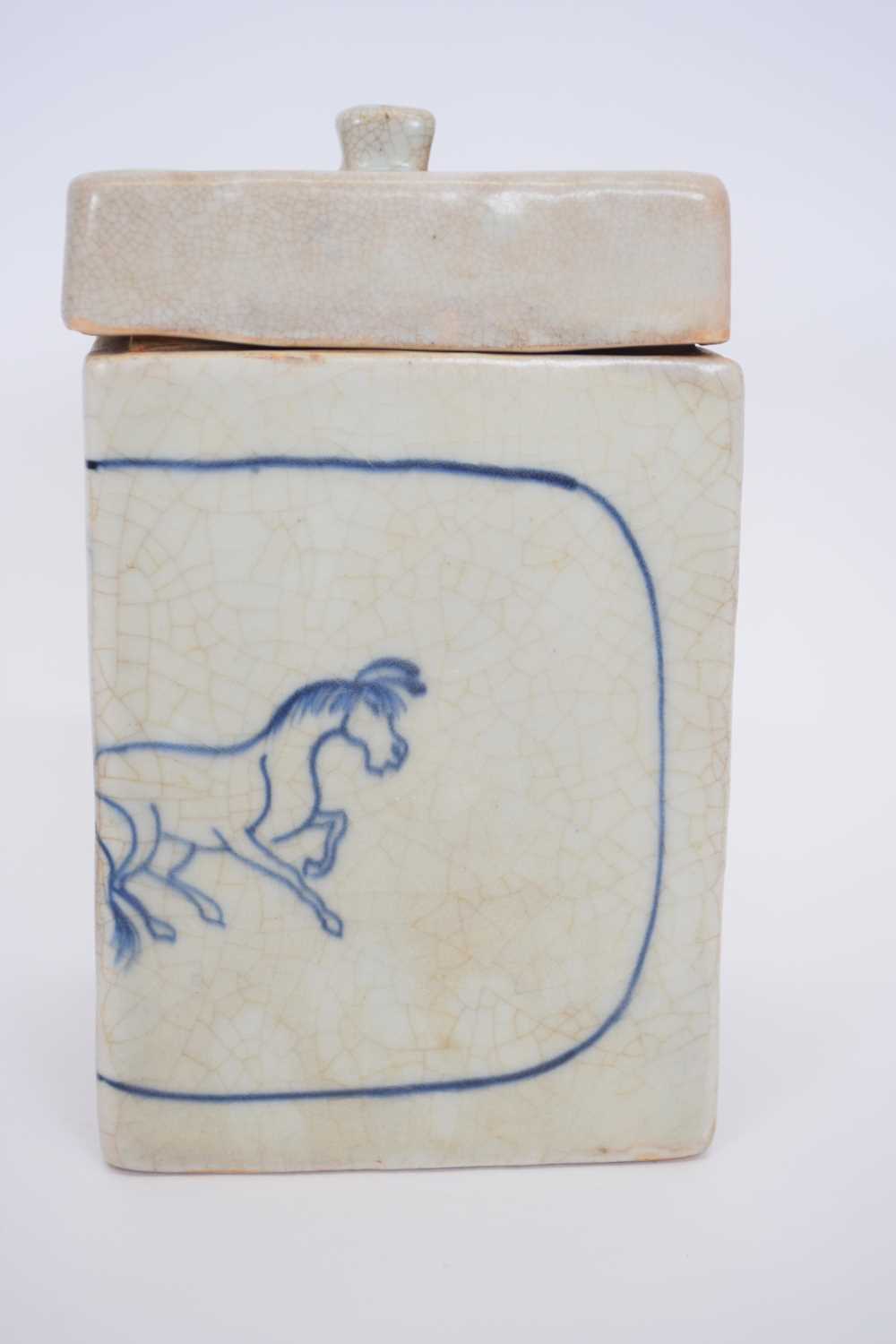 Chinese porcelain jar and cover with unusual decoration of horses, of square shape, 16cm high - Image 3 of 7