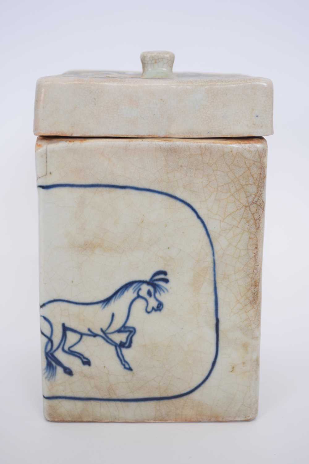 Chinese porcelain jar and cover with unusual decoration of horses, of square shape, 16cm high