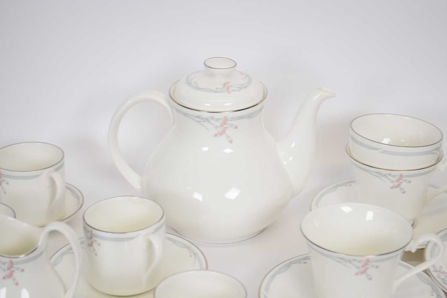 Royal Doulton ' Carnation Pattern' tea set, cake plate and vase - Image 4 of 5