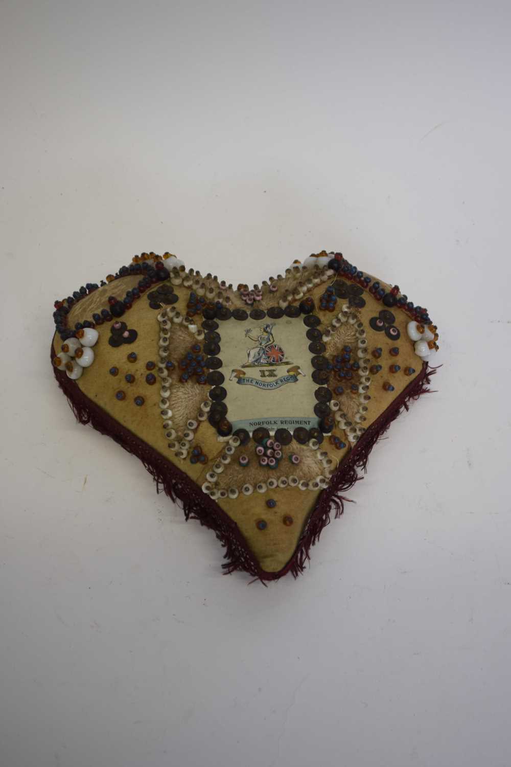 Royal Norfolk Regiment heart formed sweetheart pin cushion, 17cm long - Image 2 of 3