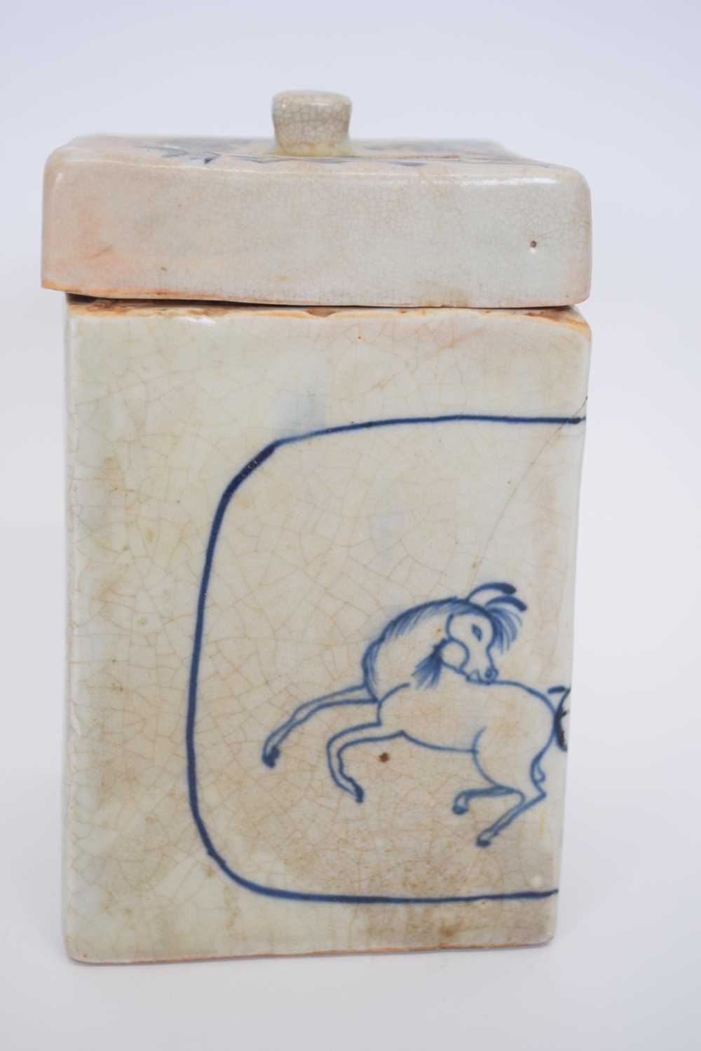 Chinese porcelain jar and cover with unusual decoration of horses, of square shape, 16cm high - Image 4 of 7