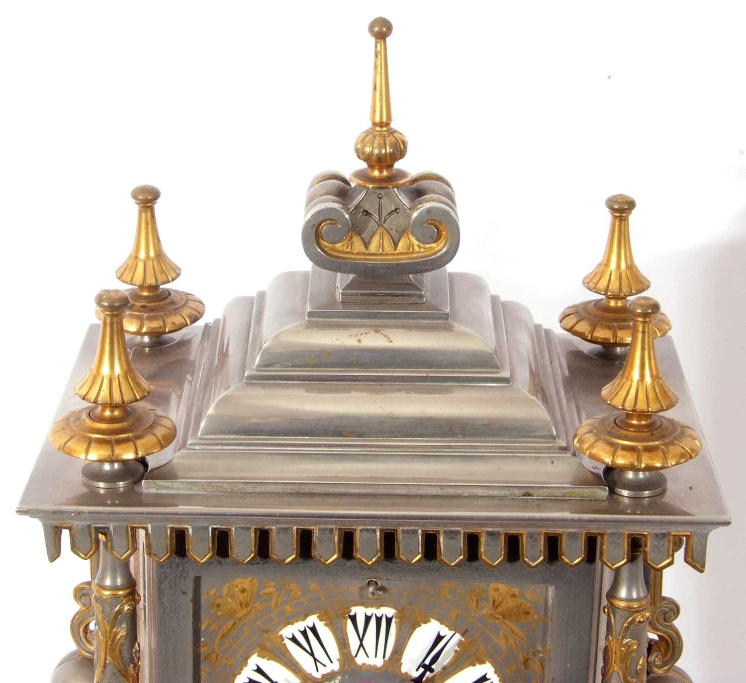 Good quality late 19th/early 20th century mantel clock, set in architectural metal and gilt - Image 11 of 11