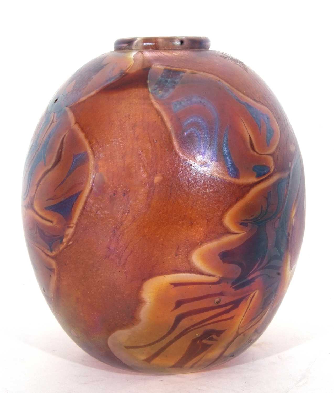 Globular Studio glass vase, the brown ground decorated with a floral design, indistinct signature - Image 3 of 6
