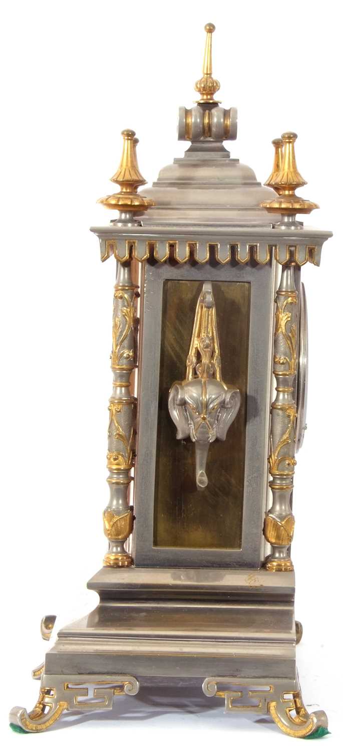 Good quality late 19th/early 20th century mantel clock, set in architectural metal and gilt - Image 5 of 11