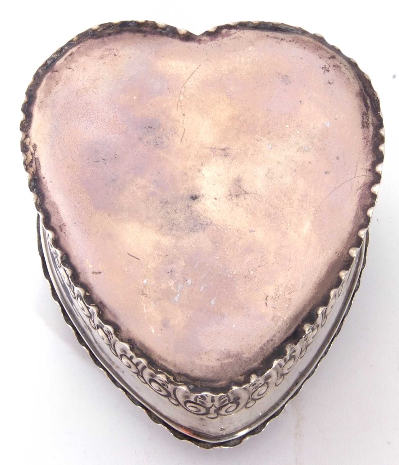 Late Victorian heart shaped dressing table box with hinged lid, ornately embossed with foliate and - Image 9 of 11