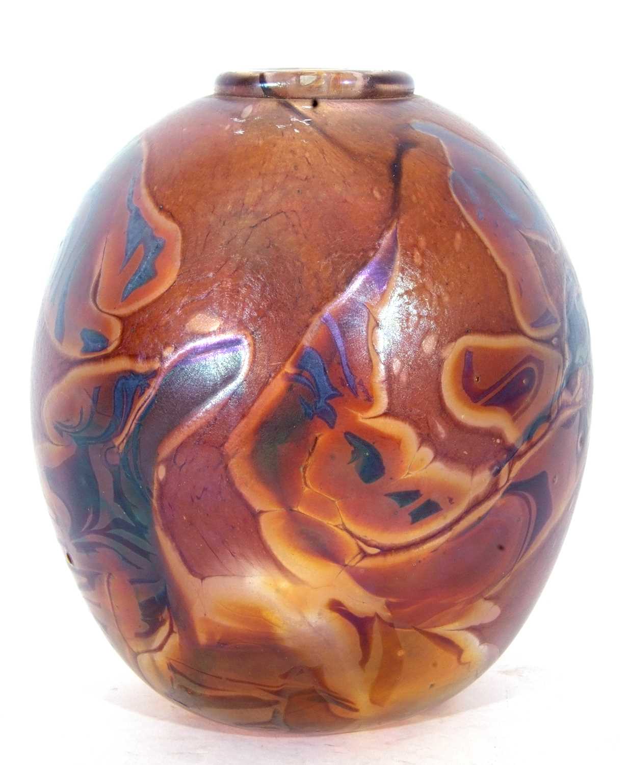 Globular Studio glass vase, the brown ground decorated with a floral design, indistinct signature - Image 5 of 6
