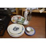 MIXED LOT VARIOUS CERAMICS AND GLASS WARE TO INCLUDE A 19TH CENTURY NURSERY RHYME PLATE, HORS D'
